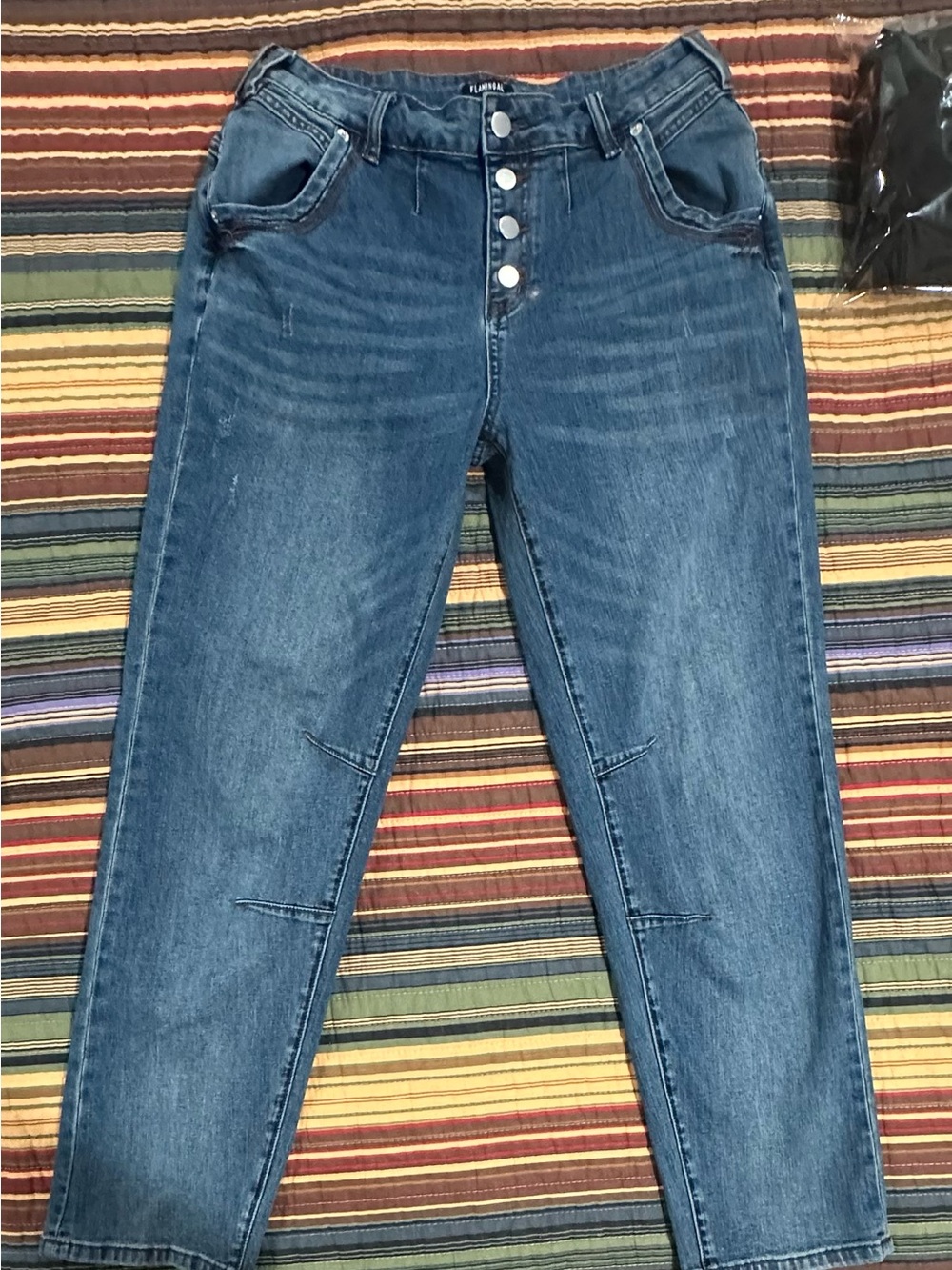 Flamingal Women's Boyfriend Jeans in Medium Blue with Button-Fly